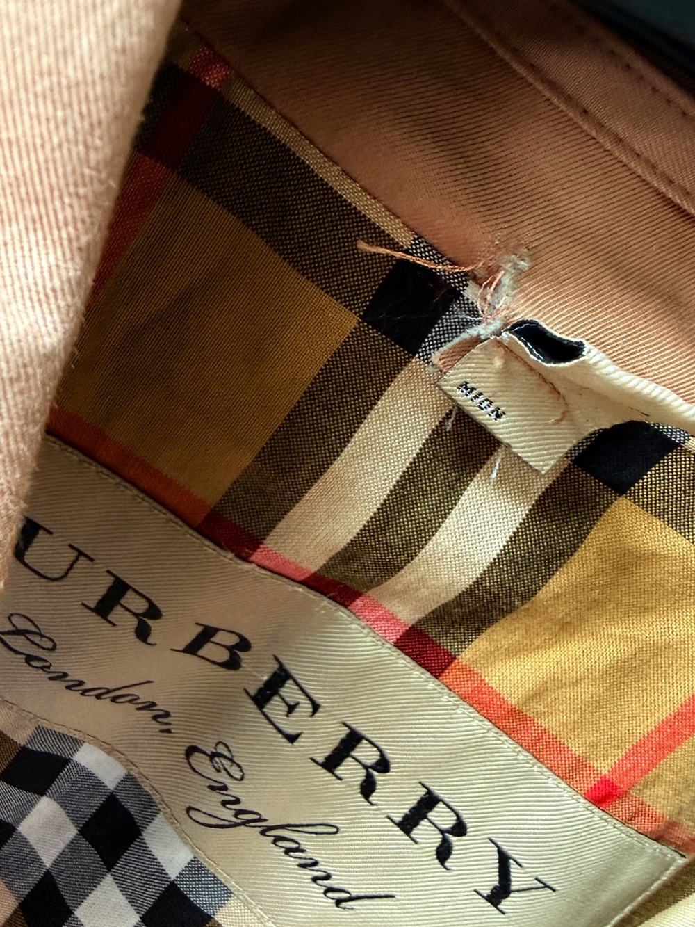 Burberry Blush Trench Coat with Belt - Picture 5 of 6
